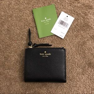 🎉FLASH SALE! PRICE FIRM! Kate Spade Wallet
